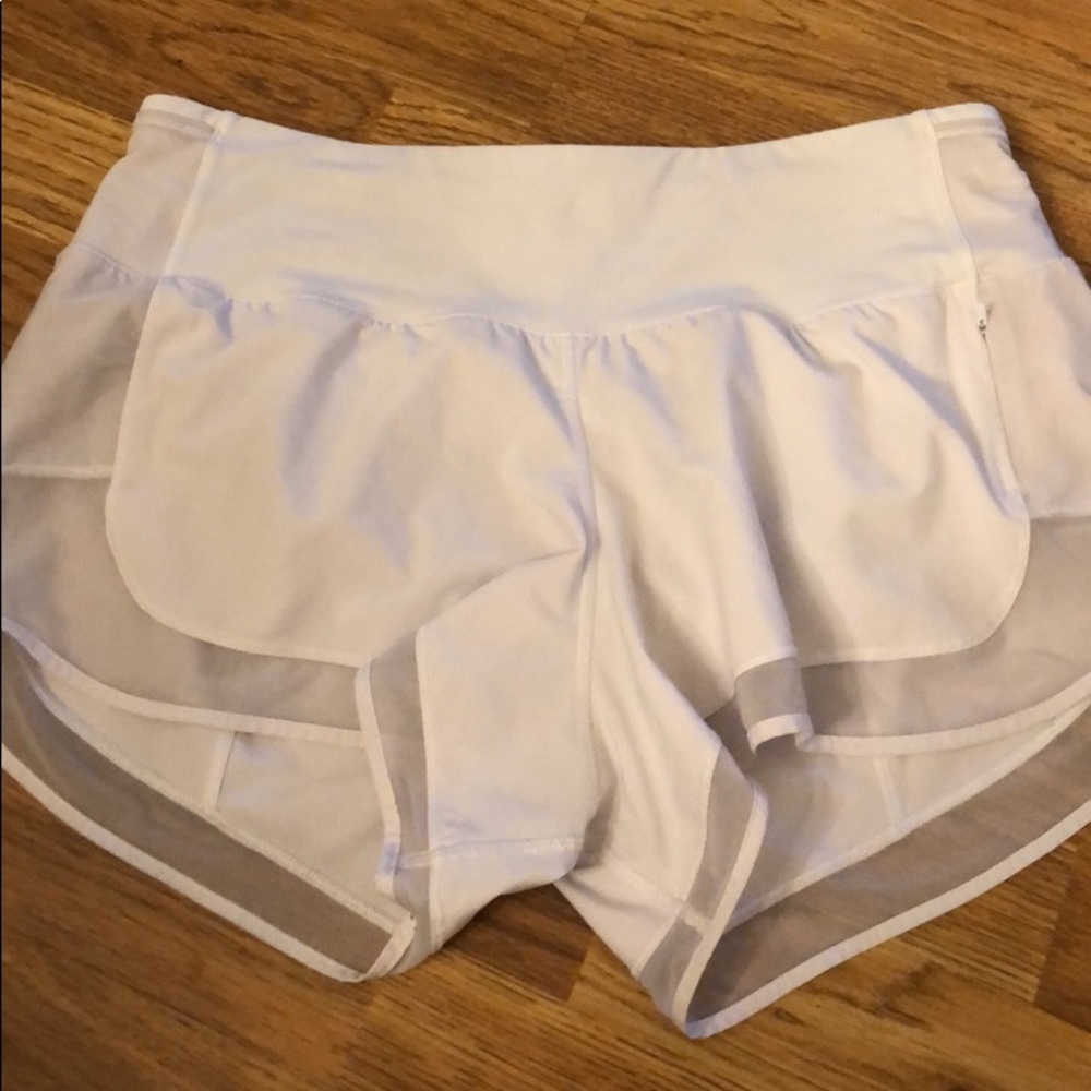 ❌SOLD❌ Size 8 white lululemon shorts